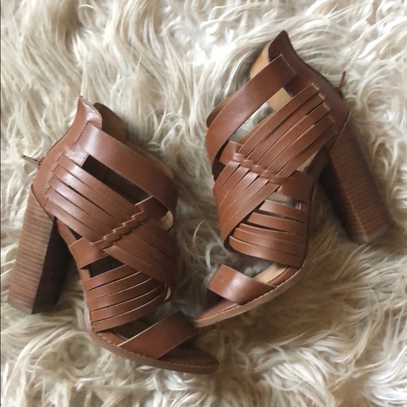 Like new Aldo chunky heels! - Picture 1 of 1
